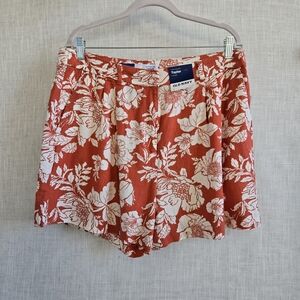 Old Navy Floral High-Rise Adjustable Waist "Taylor" 5" inseam Shorts Size L NWT